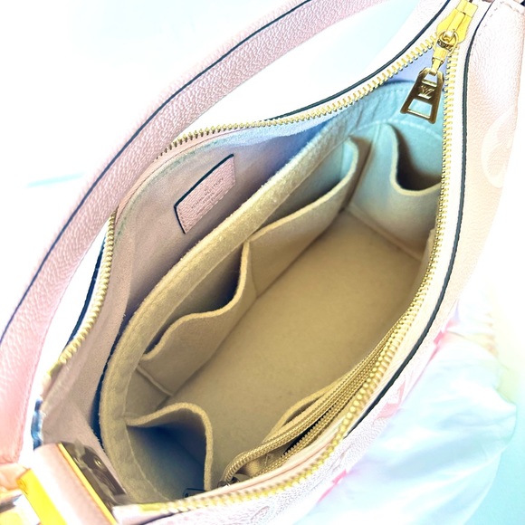 LOUIS VUITTON MARSHMALLOW M45697 (Special Limited Edition) - Picture 6 of 10